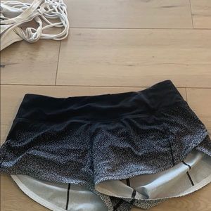 Speckle LULULEMON shorts!